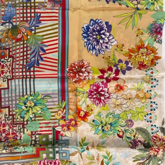 Johnny Was Decklyn Floral Print Silk Pillow Case Zip Home Lounge Red Beige NEW - Picture 2 of 4